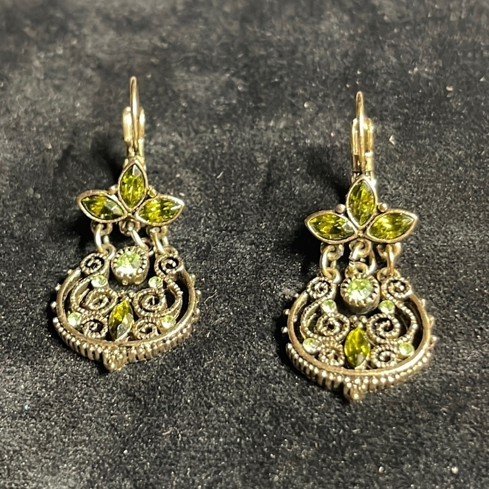 Vintage McNet Gold Tone With Green Embellishment Filigree Pierced Earrings. P/A
